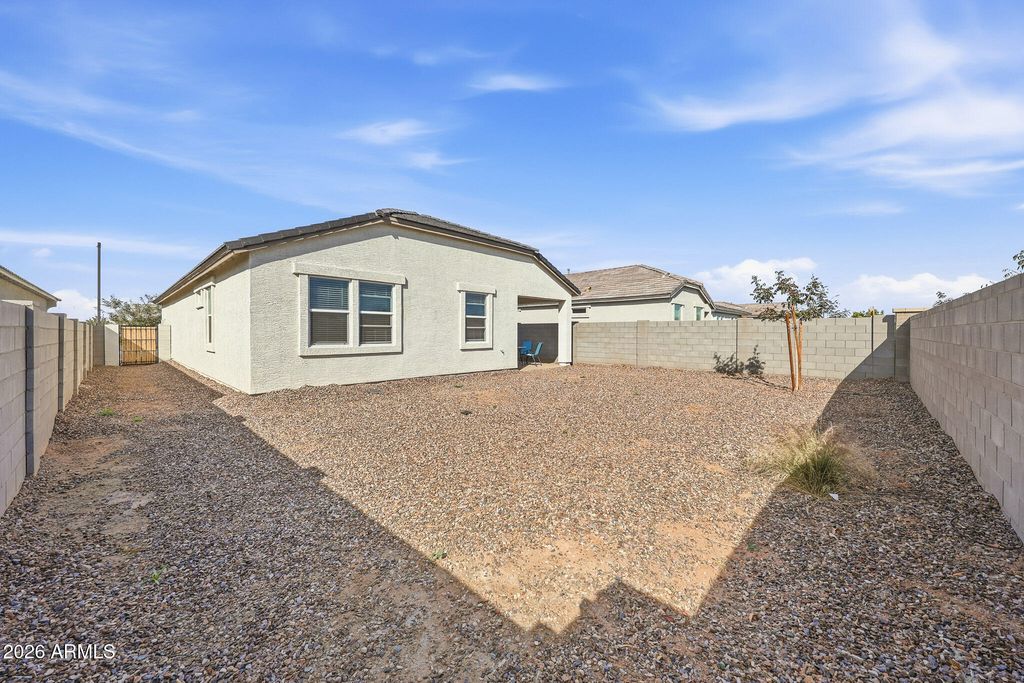 Image 32 of property listing at 25285 N 185TH Drive, Wittmann, AZ 85361