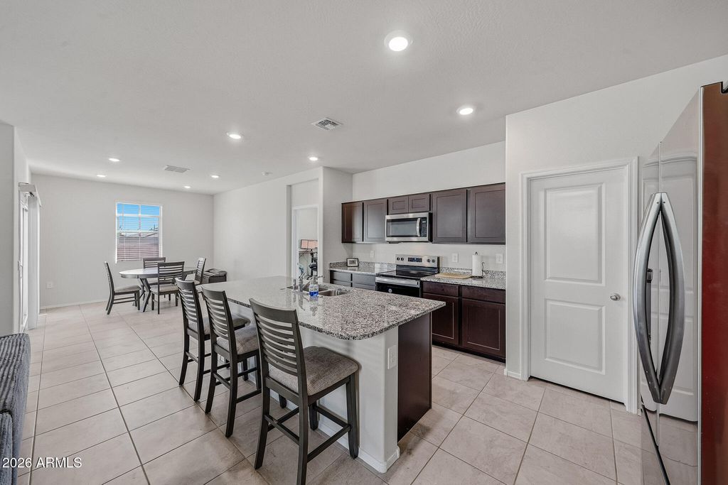 Image 6 of property listing at 25285 N 185TH Drive, Wittmann, AZ 85361