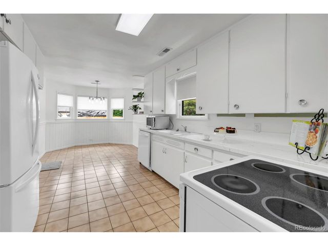 200 S Newland St, Denver, CO 80226