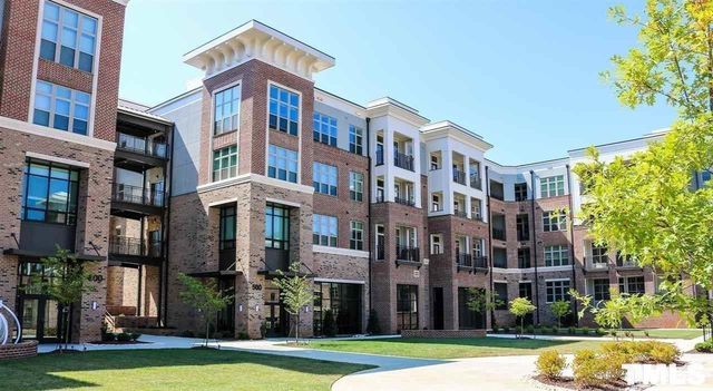 600 Carraway Crossing Br, Chapel Hill, NC 27516