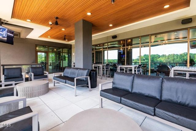 600 Carraway Crossing Br, Chapel Hill, NC 27516