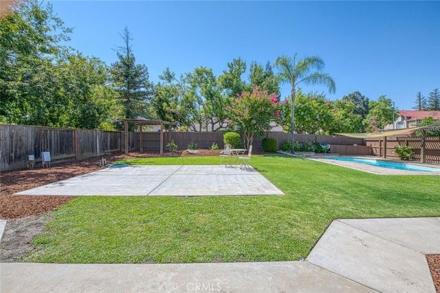 1170 N Homsy, Clovis, CA 93611