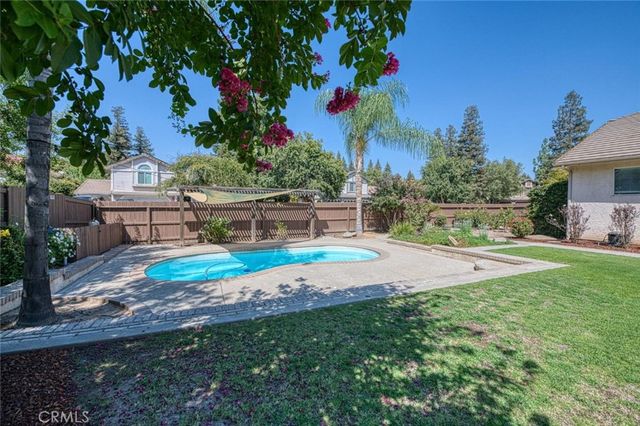 1170 N Homsy, Clovis, CA 93611