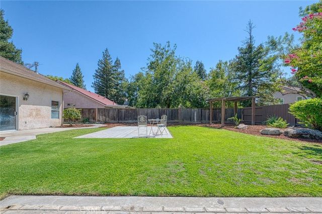 1170 N Homsy, Clovis, CA 93611