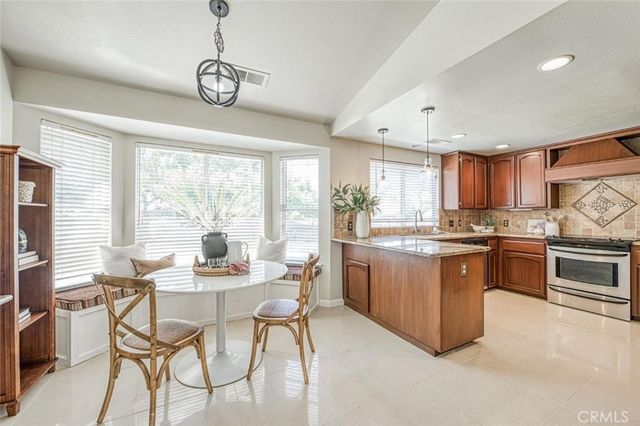 1170 N Homsy, Clovis, CA 93611