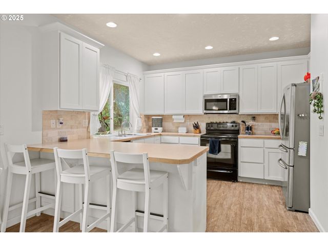 5709 Se 18TH Ct, Gresham, OR 97080