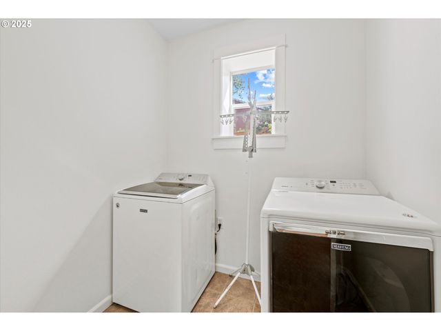 5709 Se 18TH Ct, Gresham, OR 97080