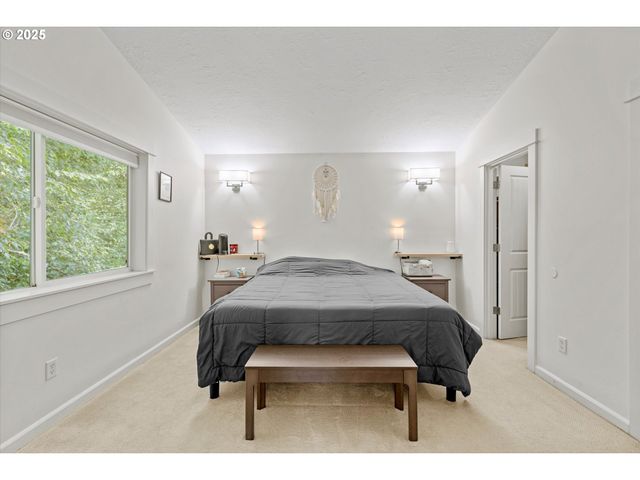 5709 Se 18TH Ct, Gresham, OR 97080