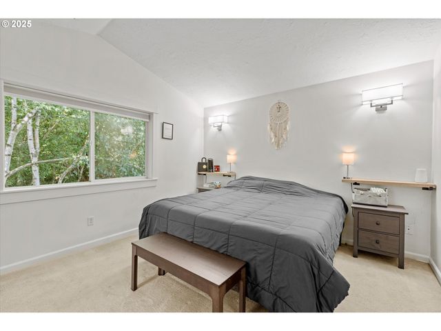 5709 Se 18TH Ct, Gresham, OR 97080