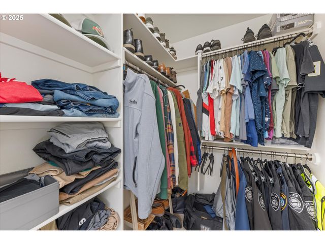 5709 Se 18TH Ct, Gresham, OR 97080