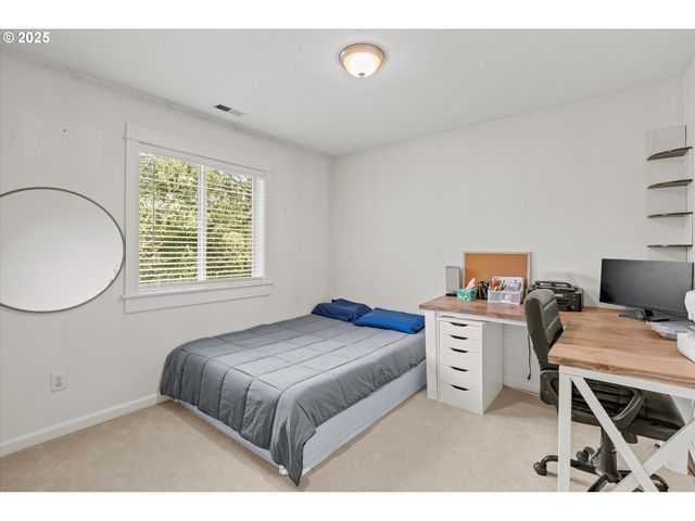 5709 Se 18TH Ct, Gresham, OR 97080