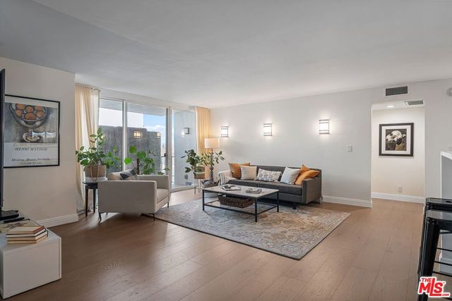 9950 Durant Drive 504, Beverly Hills, CA 90212