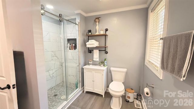 2925 Pine Street, Claremont, NC 28610