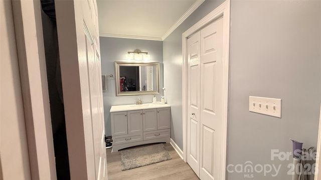 2925 Pine Street, Claremont, NC 28610