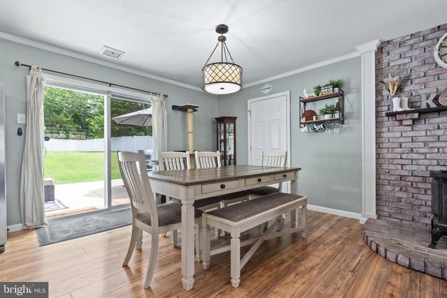 570 GREENBRIAR DR, Williamstown, NJ 08094