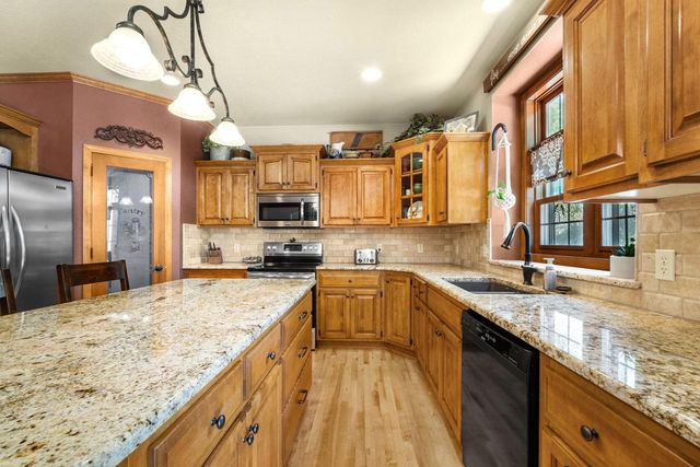 S71W12903 Tess Corners DRIVE, Muskego, WI 53150
