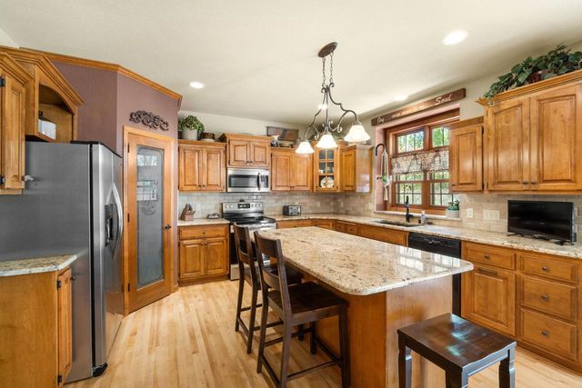 S71W12903 Tess Corners DRIVE, Muskego, WI 53150
