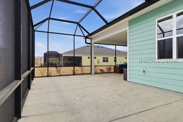 855 Weekend Ave, Hardeeville, SC 29927