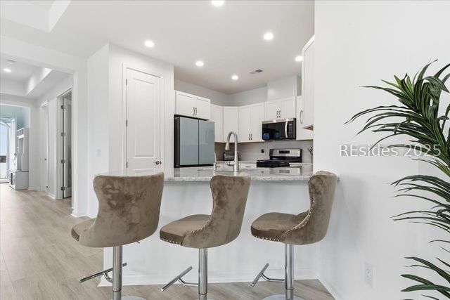 855 Weekend Ave, Hardeeville, SC 29927