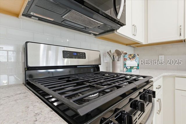 855 Weekend Ave, Hardeeville, SC 29927