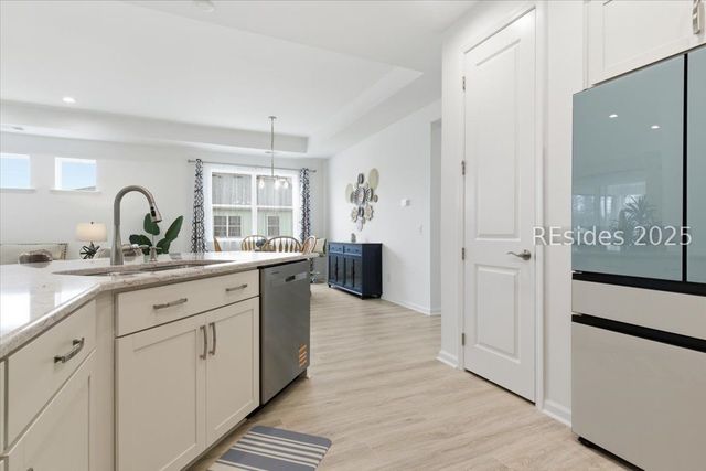 855 Weekend Ave, Hardeeville, SC 29927