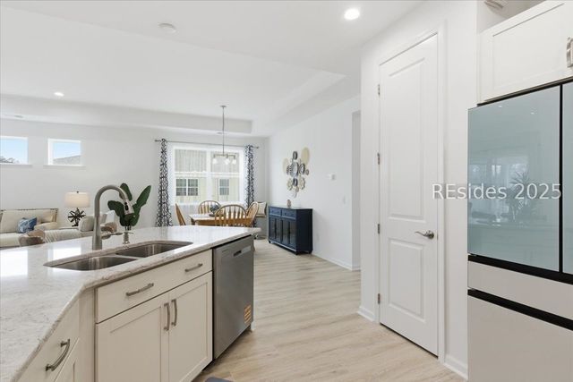 855 Weekend Ave, Hardeeville, SC 29927