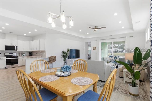 855 Weekend Ave, Hardeeville, SC 29927