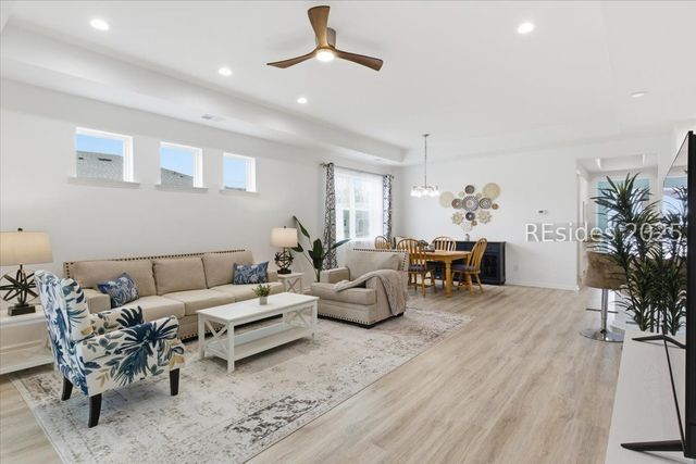 855 Weekend Ave, Hardeeville, SC 29927