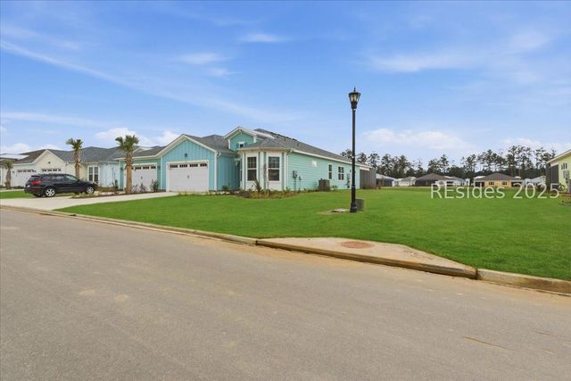 855 Weekend Ave, Hardeeville, SC 29927