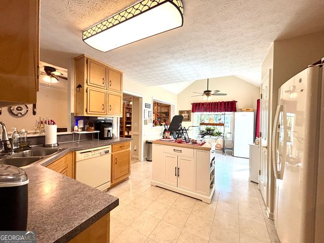 1102 Strath Clyde Way, Mcdonough, GA 30253