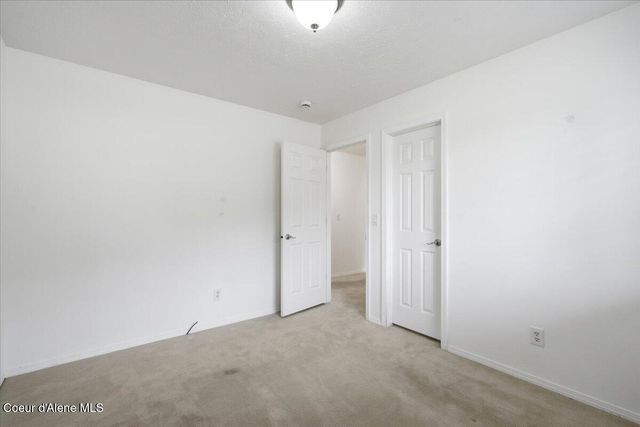 8479 N Summerfield LOOP, Hayden, ID 83835