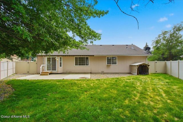 8479 N Summerfield LOOP, Hayden, ID 83835
