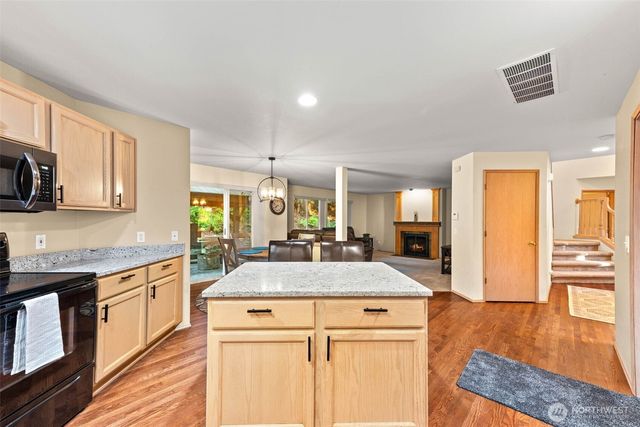 29802 201st Place SE, Kent, WA 98042