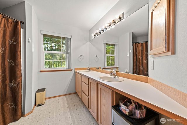 29802 201st Place SE, Kent, WA 98042