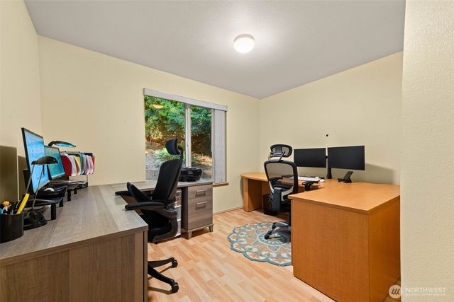 29802 201st Place SE, Kent, WA 98042