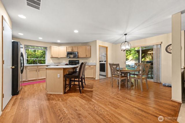 29802 201st Place SE, Kent, WA 98042