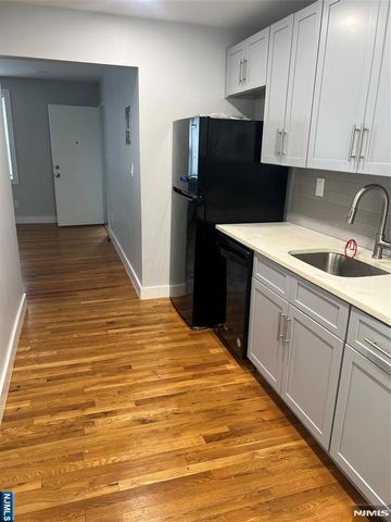 935 Broad Street, Bloomfield, NJ 07003