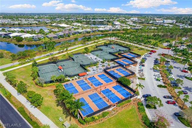 5715 Clarendon DR, Naples, FL 34113