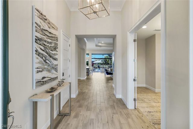 5715 Clarendon DR, Naples, FL 34113