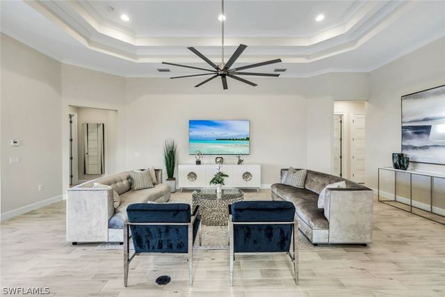 5715 Clarendon DR, Naples, FL 34113