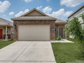 607 Pleasanton Spring, San Antonio, TX 78221