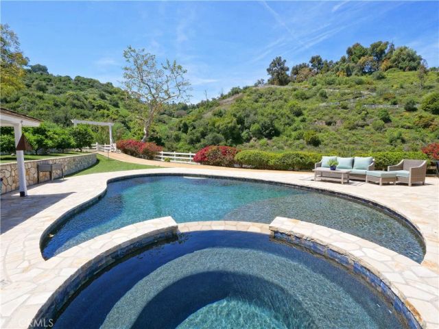 3 Poppy Trail, Rolling Hills, CA 90274