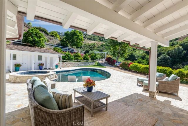 3 Poppy Trail, Rolling Hills, CA 90274