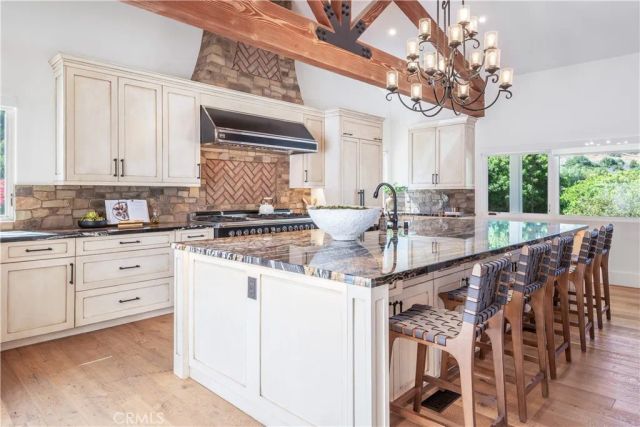 3 Poppy Trail, Rolling Hills, CA 90274