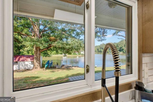 197 Big Springs Road SE, Calhoun, GA 30701