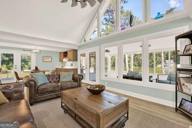 197 Big Springs Road SE, Calhoun, GA 30701