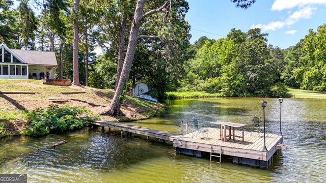 197 Big Springs Road SE, Calhoun, GA 30701