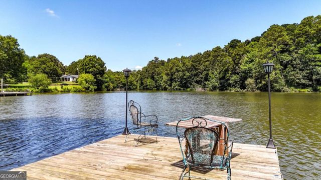 197 Big Springs Road SE, Calhoun, GA 30701
