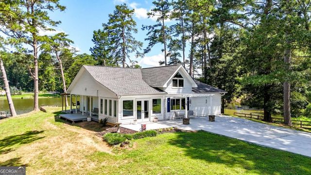197 Big Springs Road SE, Calhoun, GA 30701