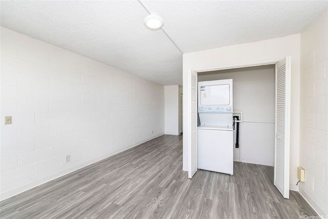 1555 Pohaku Street B609, Honolulu, HI 96817